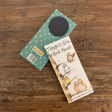 Load image into Gallery viewer, Magnetic Owl ‘ Things to give a Hoot about’ To Do Shopping List Pad